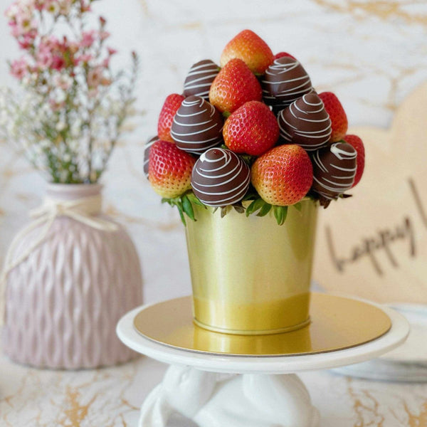 Fruit Bouquet - Healthier Love Fresh Fruit Arrangement Hamper with Chocolate Coated Strawberries - Rainbowly Fresh Fruit Gift and Flower Arrangments