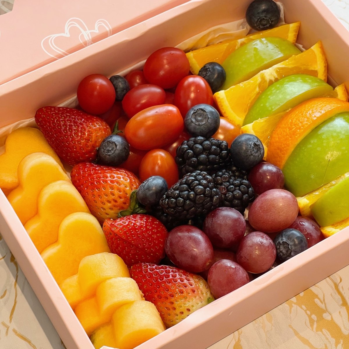 Regular Fruit Box: Freshness Delivered to Your Doorstep