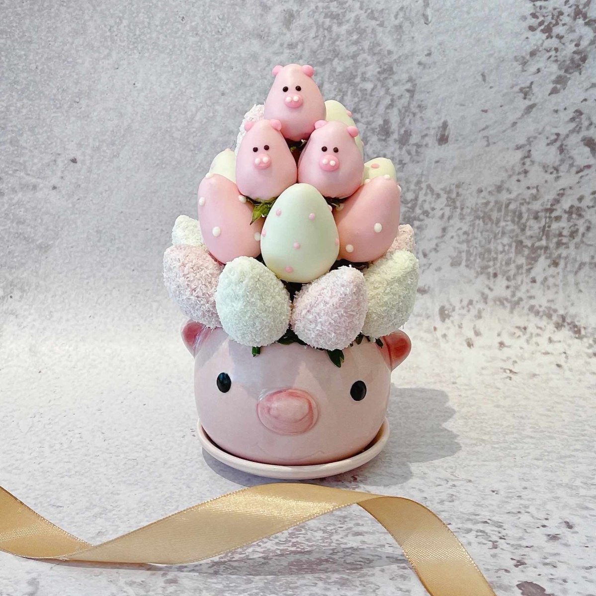 Three Little Pigs | Fresh Fruit Arrangement with Chocolate Dipped Strawberry Animal Hamper - Rainbowly Fresh Fruit Gift and Flower Arrangments