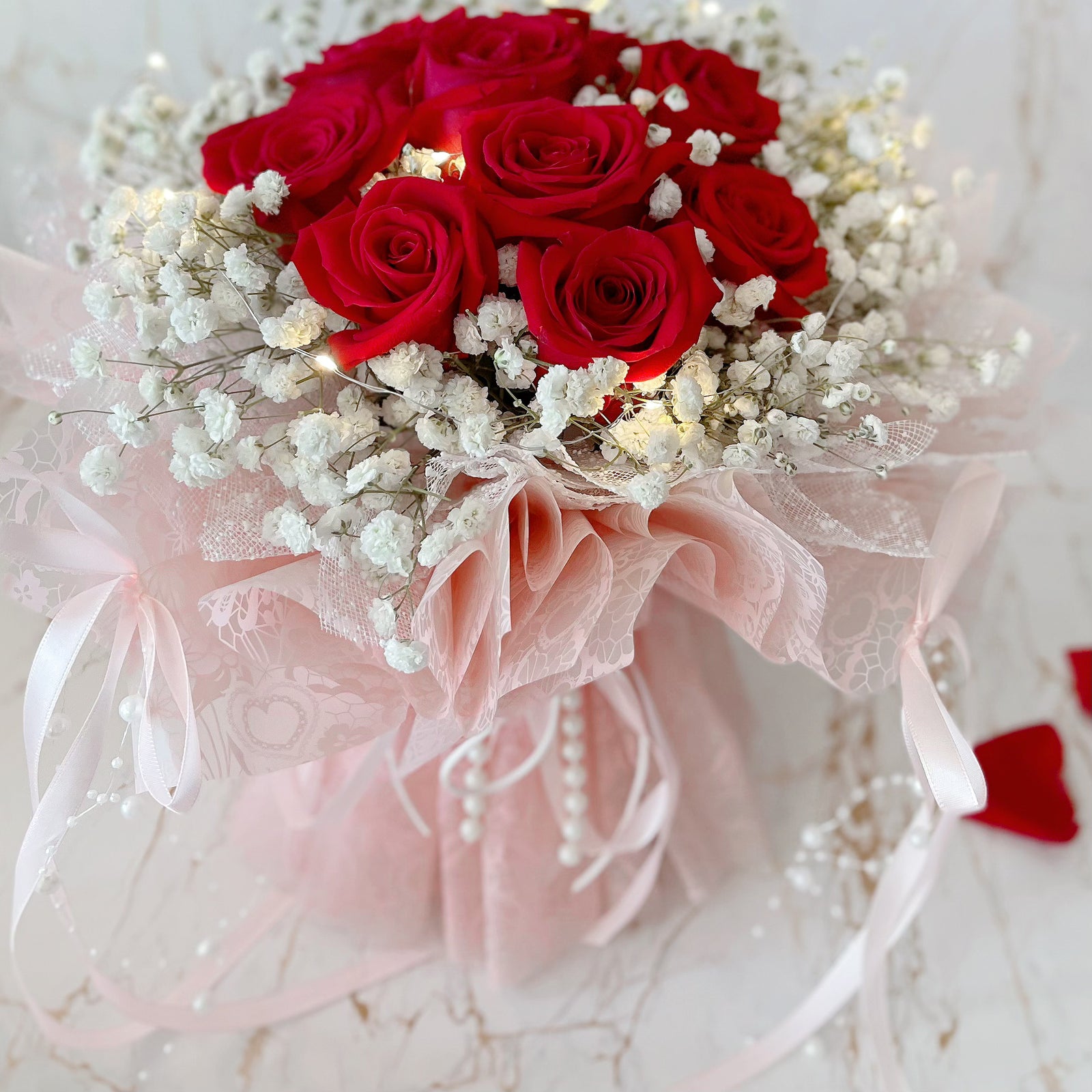 Red Rose Bouquet Fresh Flowers - Classic 9 (Columbia Roses) - Rainbowly Fresh Fruit Gift and Flower Arrangments