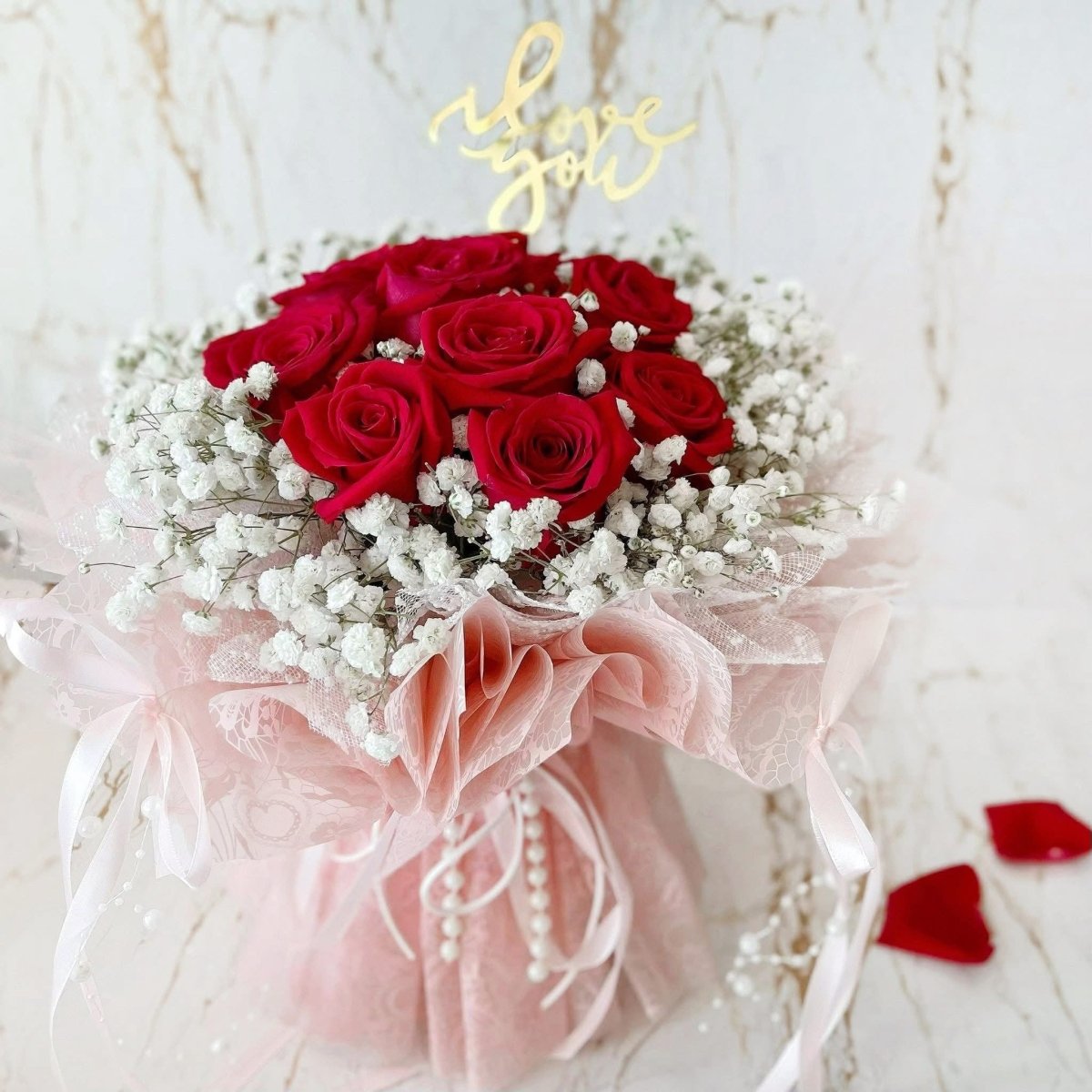 Red Rose Bouquet Fresh Flowers - Classic 9 (Columbia Roses) - Rainbowly Fresh Fruit Gift and Flower Arrangments