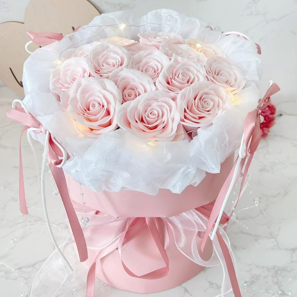 Splendid Love - SOAP Flower Bouquet - Rainbowly Fresh Fruit Gift and Flower Arrangments