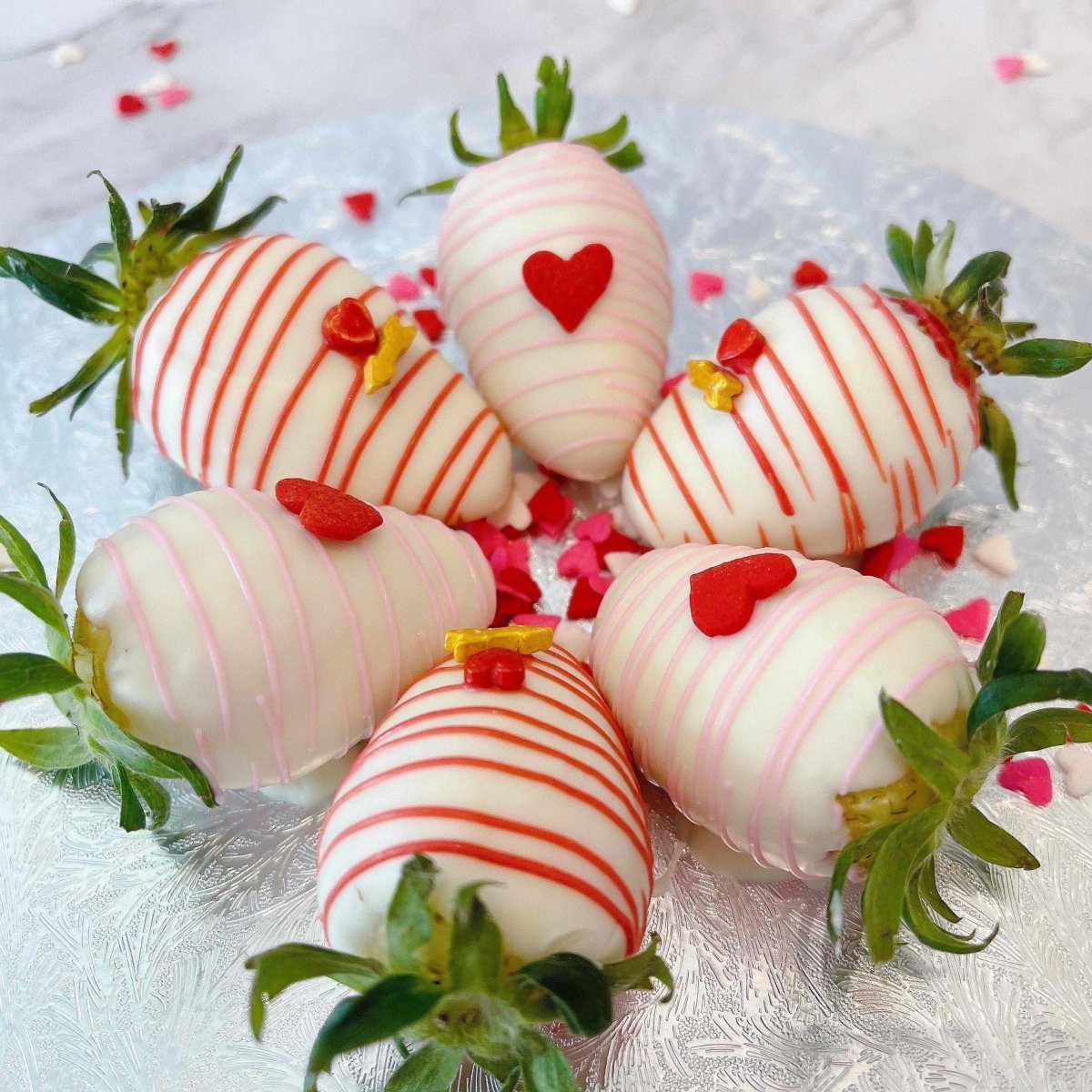 Chocolate Pinata Cake Heart (Smashable Cake Alternative) - Rainbowly Fresh Fruit Gift and Flower Arrangments