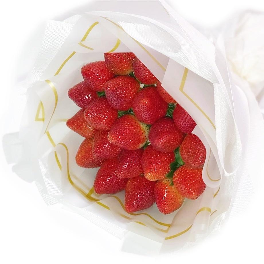 Fresh Fruit Strawberry Flower Bouquet - Rainbowly Fresh Fruit Gift and Flower Arrangments