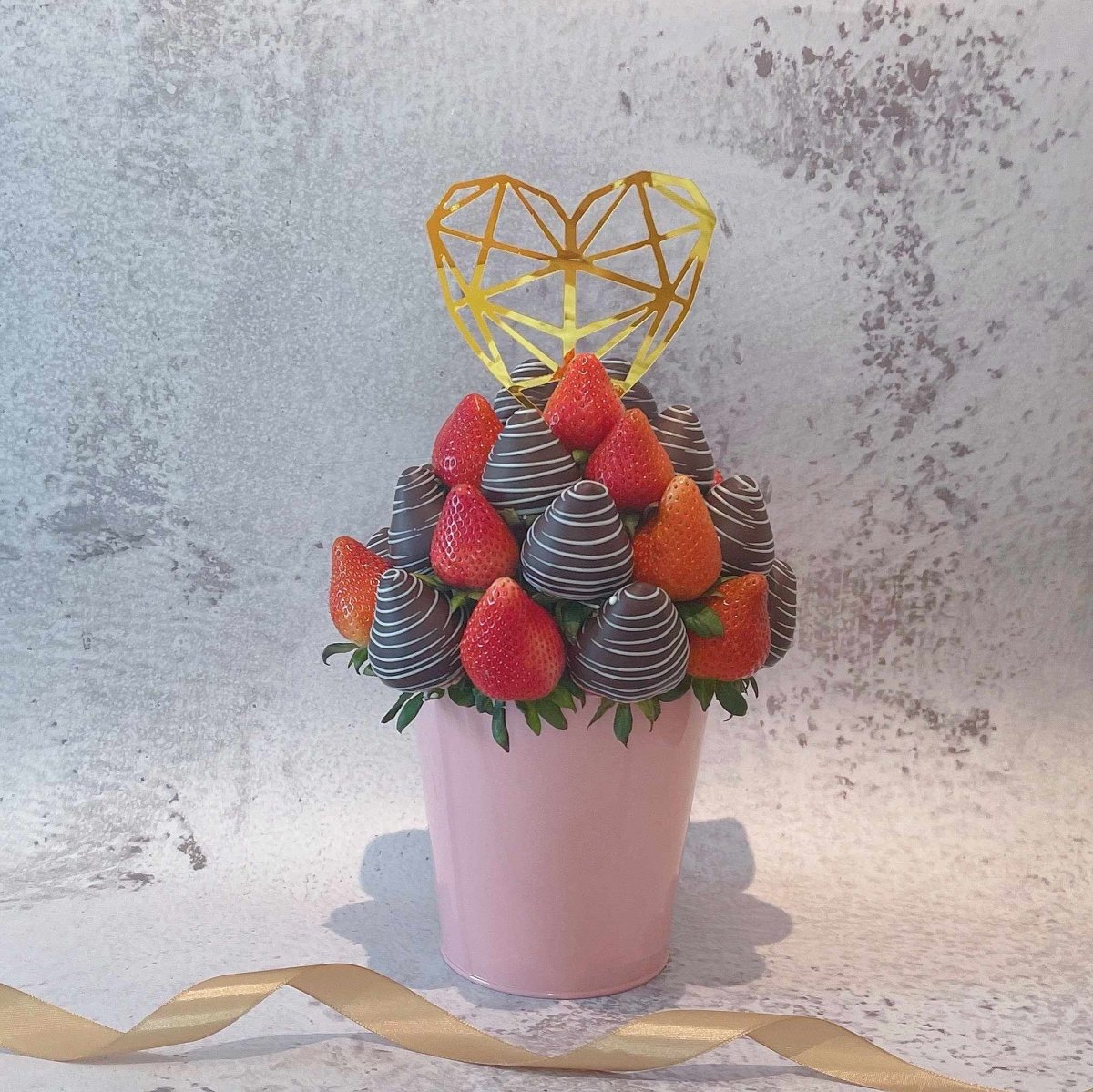 Fruit Bouquet - Healthier Love Fresh Fruit Arrangement Hamper with Chocolate Coated Strawberries - Rainbowly Fresh Fruit Gift and Flower Arrangments