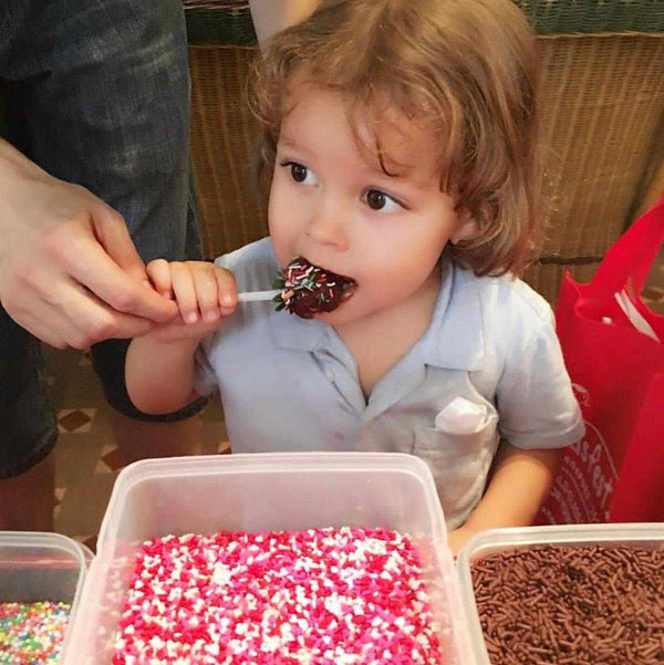 Fruit Dip Decoration Workshop for Kids - Rainbowly Fresh Fruit Gift and Flower Arrangments