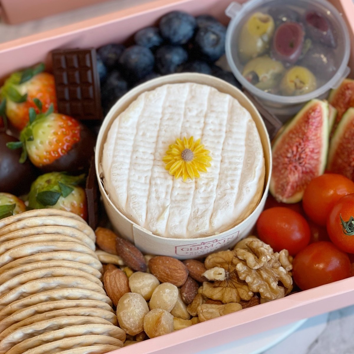 Grazing Fruits Cheese Platter - Meat Free Easy Pleaser Gift Box - Rainbowly Fresh Fruit Gift and Flower Arrangments
