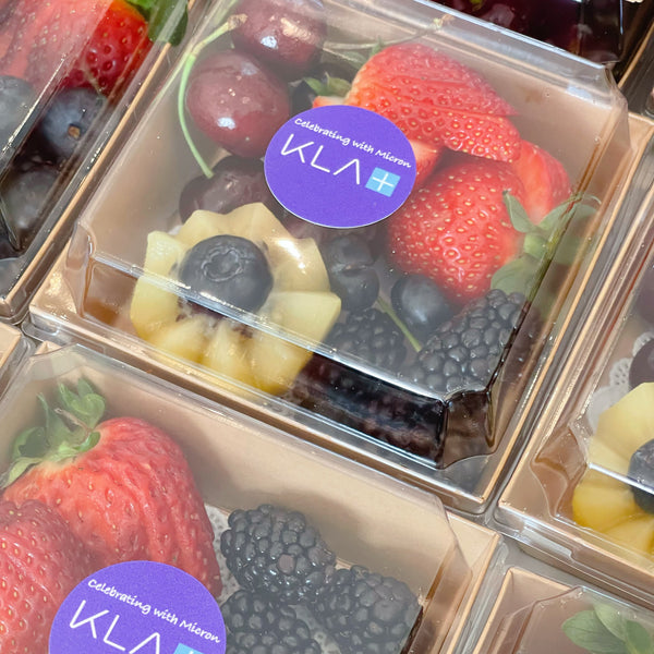 Corporate Gift - Fruit Platter / Fruit Box Gift (Omakase Style)(1 week pre-order) - Rainbowly Fresh Fruit Gift and Flower Arrangments