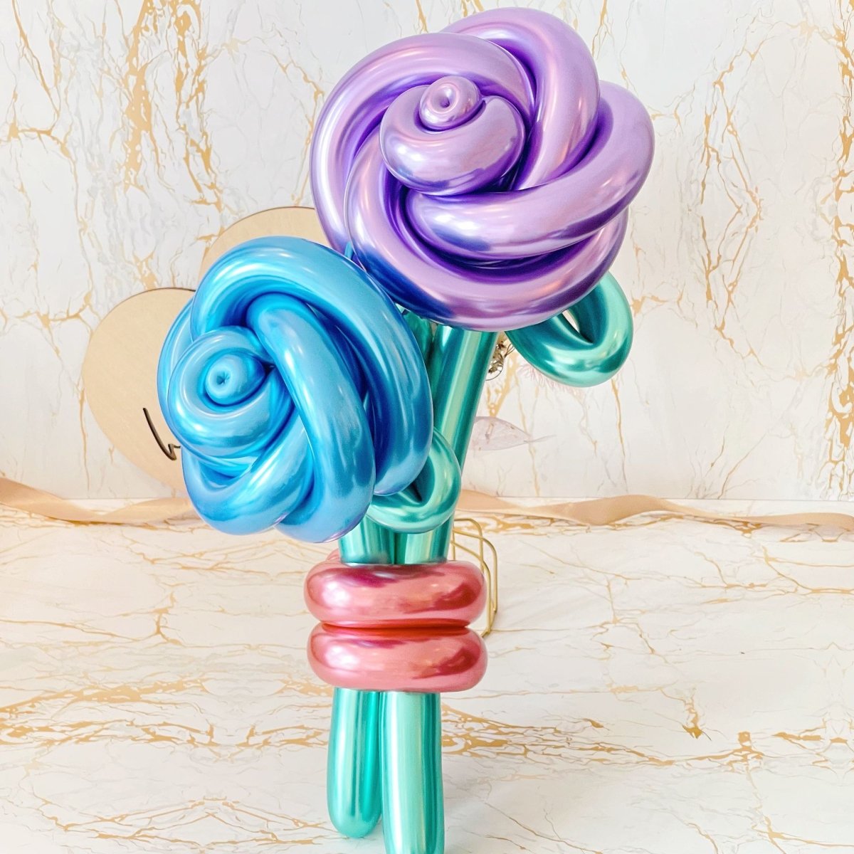 Luxurious Jumbo Rose Balloon Flower Bouquet - Rainbowly Fresh Fruit Gift and Flower Arrangments