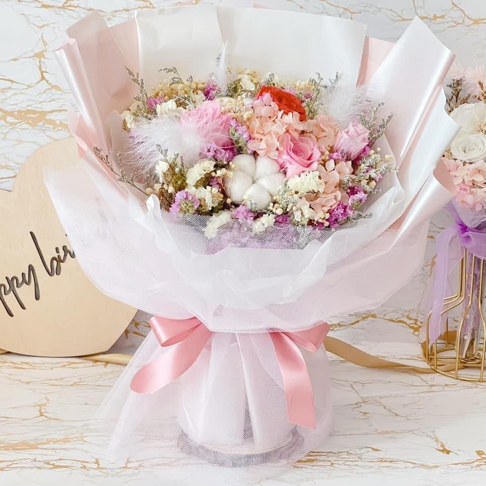 Passionate Floral - Everlasting Flower Bouquet (Real Preserved Roses and Dried Flowers)( Sold out) - Rainbowly Fresh Fruit Gift and Flower Arrangments