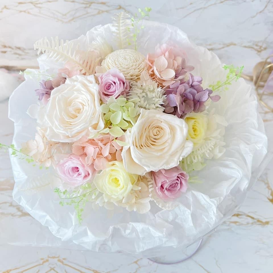 Pastel Love - Everlasting Rose Flower Bouquet (Real Preserved Roses and Dried Flowers)(Limited Stocks) - Rainbowly Fresh Fruit Gift and Flower Arrangments