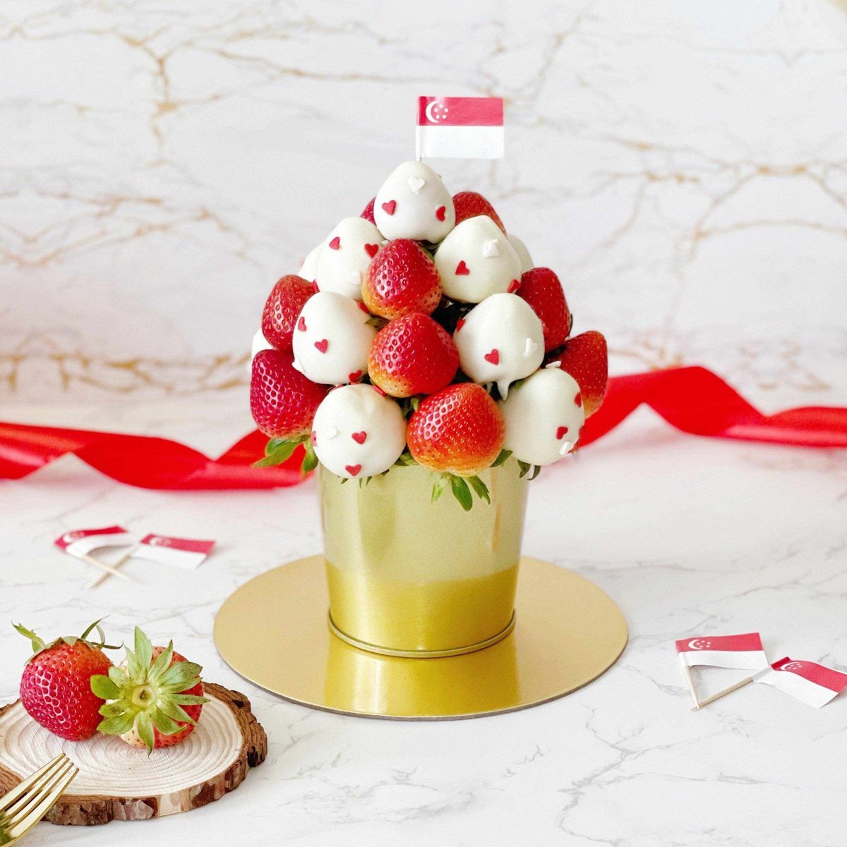 Red & White | Singapore National Day Theme Fruit Hamper Dessert | Fresh Fruit Arrangement Pot with Chocolate Coated Strawberries - Rainbowly Fresh Fruit Gift and Flower Arrangments